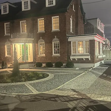 Historic American Garden In *